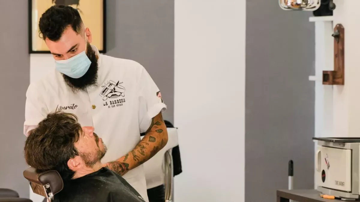 Bei bärtigen Männern ist eine FFP2-Maske wirkungslos