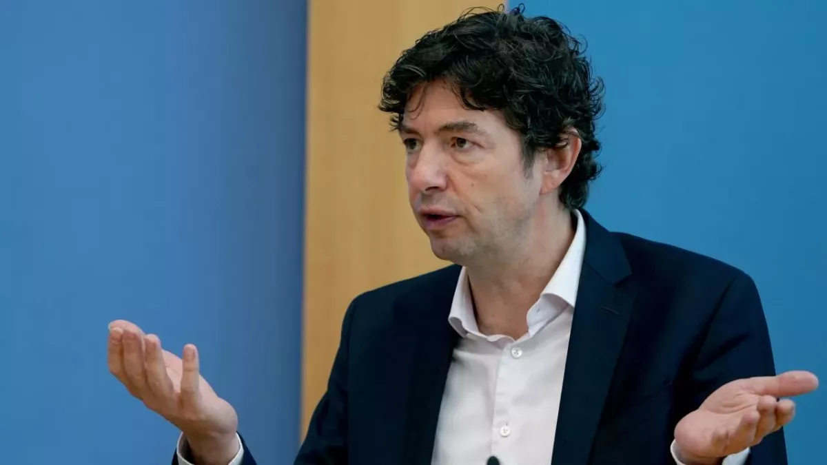 Christian Drosten bei einer Pressekonferenz