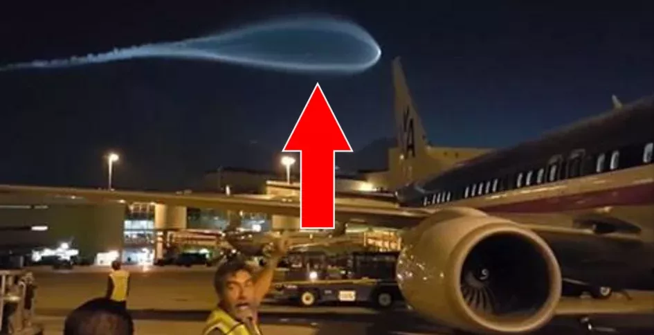 Miami: Flughafenmitarbeiter filmen ein Phänomen am Himmel