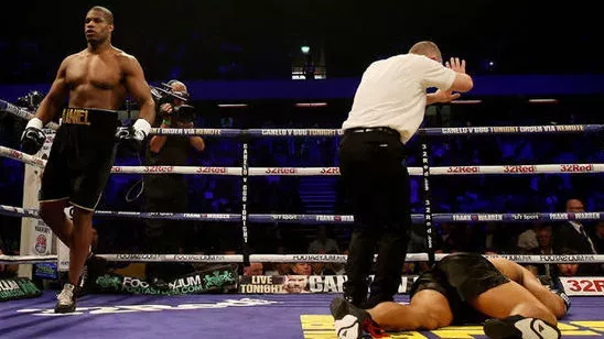 Daniel Dubois erledigt seinen Gegner mit einem gnadenlosen K. o.
