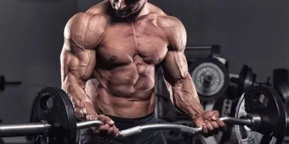 Darum erlaubt euch das Splittraining schneller vorwärtszukommen!