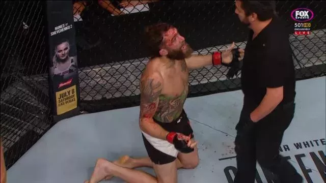 Polemik um Kampfrichter-Entscheidung: Michael Chiesa verliert gegen Kevin Lee