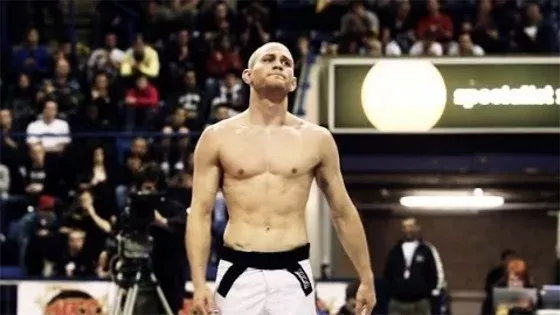 Kennt ihr den Jiu-Jitsu Experten Jeff Glover, den „menschlichen Affen“?