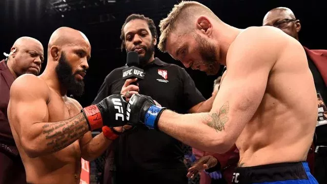 Demetrious Johnson hat gegen den Gewinner von TUF Tim Elliott große Mühe!
