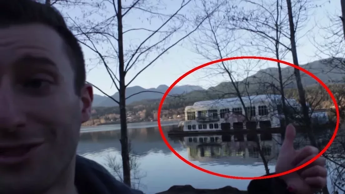 Dieses schwimmende McDonald’s-Restaurant ist seit 1991 verlassen