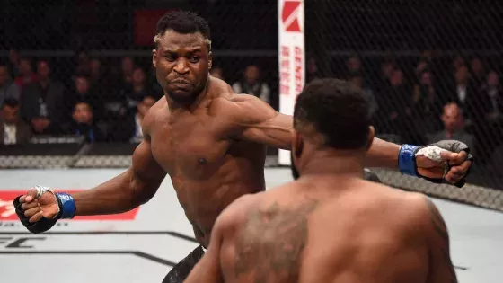 UFC-Hammer: Francis Ngannou macht Curtis Blaydes platt - in Sekunden!