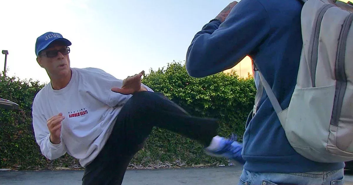 Jean-Claude Van Damme gibt UFC-Kämpfern Tipps für bessere Fußtritte