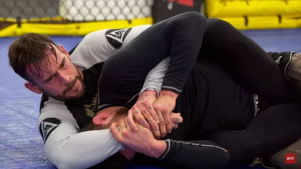 CM Punk: Diese einmaligen Bilder zeigen das verblüffende MMA-Training des ehemaligen WWE-Stars