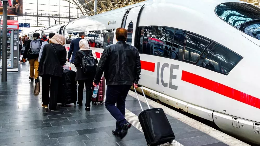 Bundesweiter Bahnstreik am Montag: Was Reisende jetzt wissen müssen