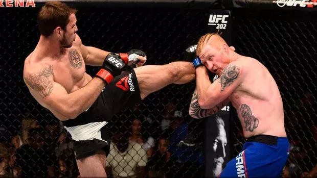 Nikita Krylov hat Ed Herman mit seinem Kopftritt gezeigt, wo der Hammer hängt