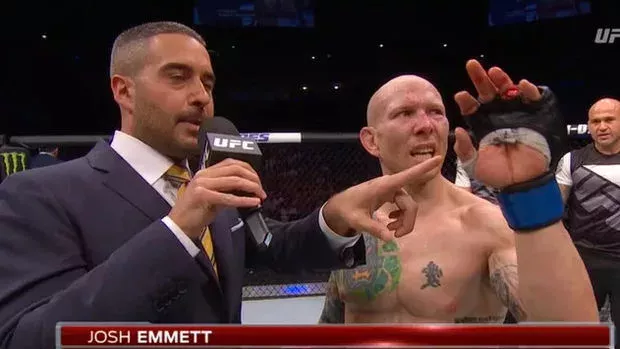 Josh Emmett gewinnt sein UFC-Debüt mit einem offenem Knochenbruch