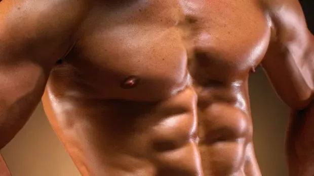 Brustmuskeltraining: Die perfekten Hand Step Ups mit Liegestütze für alle, die hoch hinauswollen