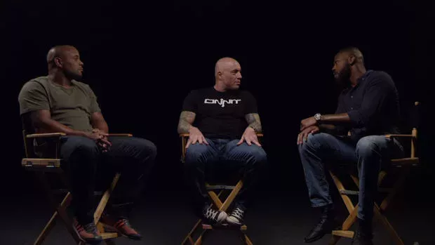 Jon Jones und Daniel Cormiers greifen sich vor ihrem Kampf heftig an