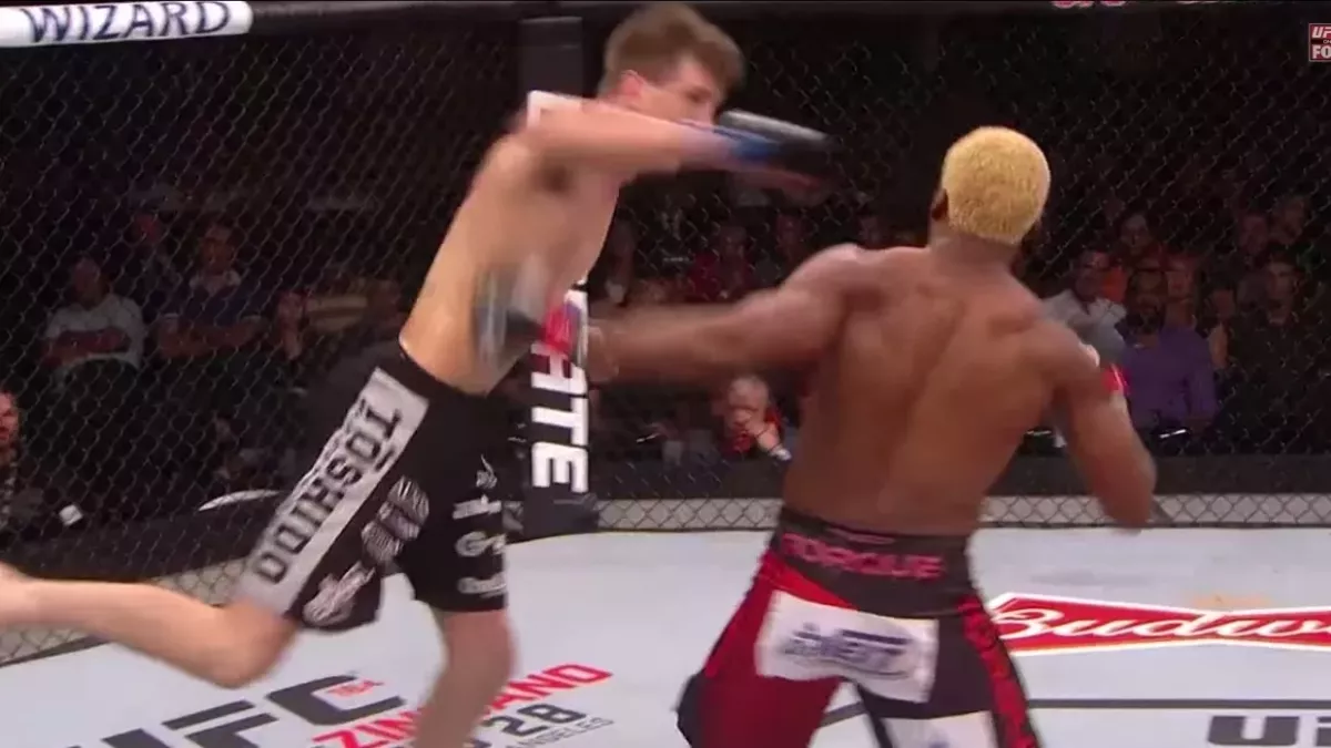 UFC 61: Spektakulärer Superman-Punch