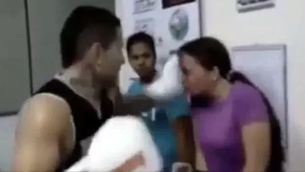 Boxtrainer übertreibt es total