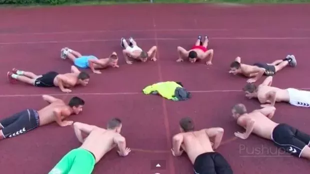 Freeletics: Ein ganzes Handballteam schmiedet sich Traumkörper