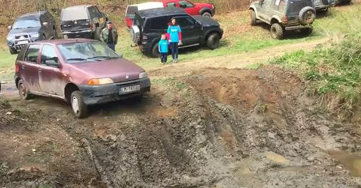 Fiat Punto wagt sich auf Offroad-Strecke