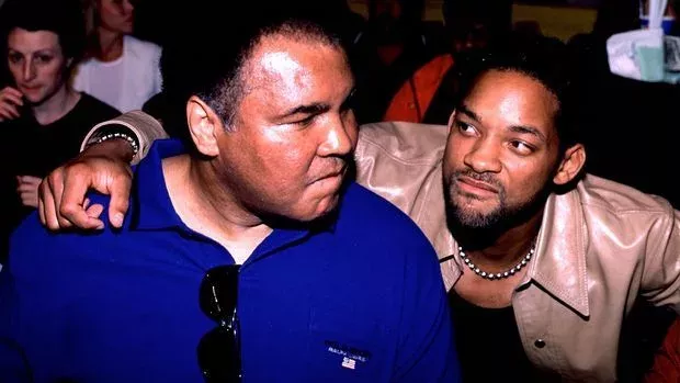 Will Smith und Muhammad Ali tauschen ein paar Schläge aus