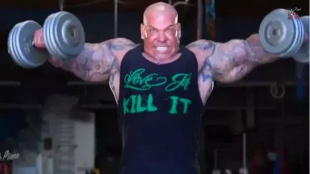 Hartes Schultertraining von Rich Piana