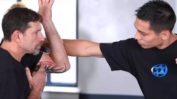 Krav Maga: Wie kann man sich gegen einen Faustschlag verteidigen?