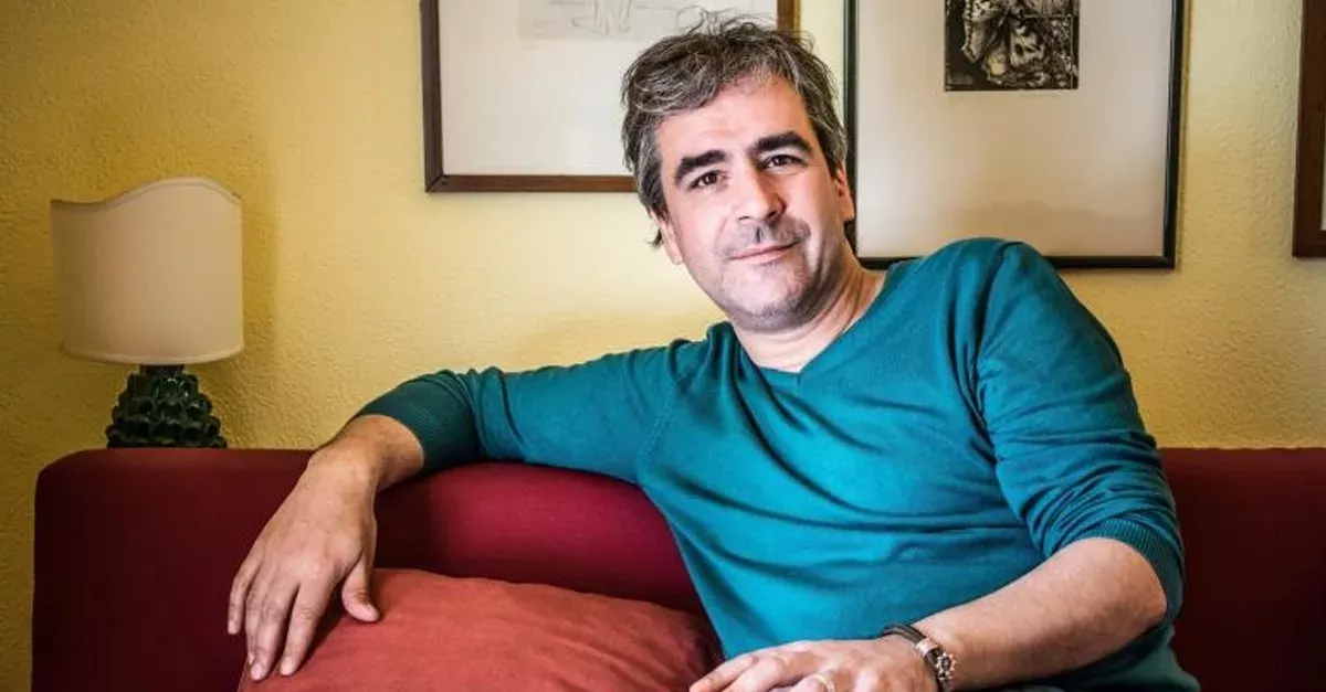 Yücel kritisiert Merkel und die Bundesregierung