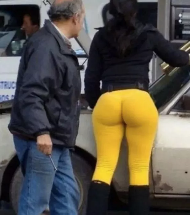 Diesen Frauen sollte man das Tragen von Leggings verbieten!