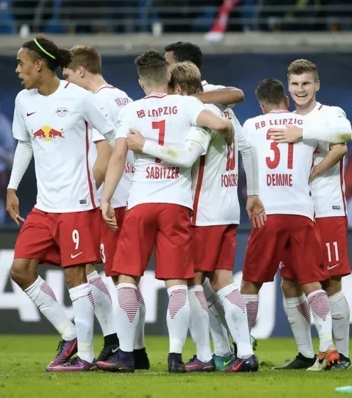 Die unbeliebtesten Fußball-Vereine: Top-10 der Länder