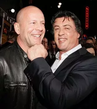 Sylvester Stallone verpasst auch den größten Stars einen rechten Haken!