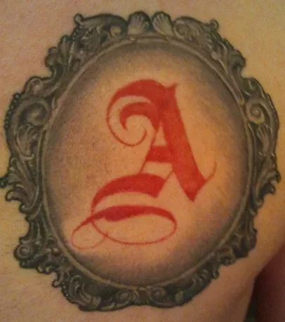 Entdeckt die Buchstaben von A bis Z als Tattoo