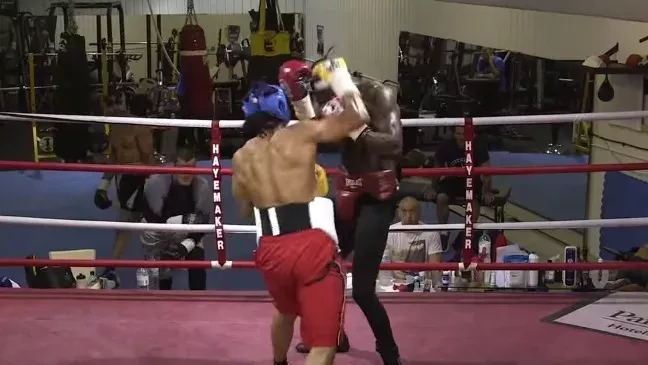 David Haye zerstört den Weltmeister im Schwergewicht, Deontay Wilder, beim Sparring