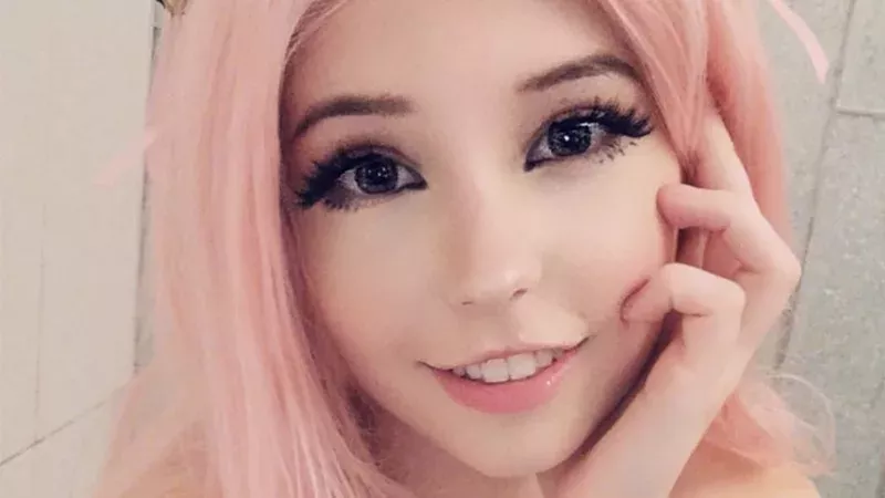 Cosplayerin verkauft anrüchiges Produkt an Jungs, doch Hinweis warnt jetzt vor Gebrauch