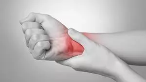 Rheumatoide Arthritis: Symptome, Ursachen, Behandlung und Therapie