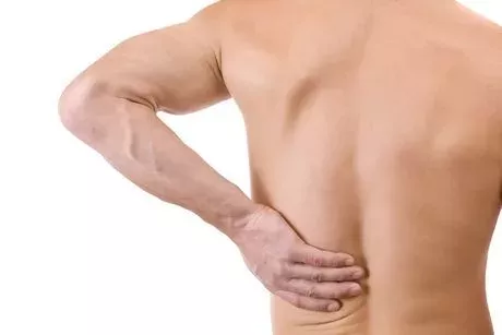 Morbus Bechterew: Symptome, Diagnose, Verlauf und Therapie