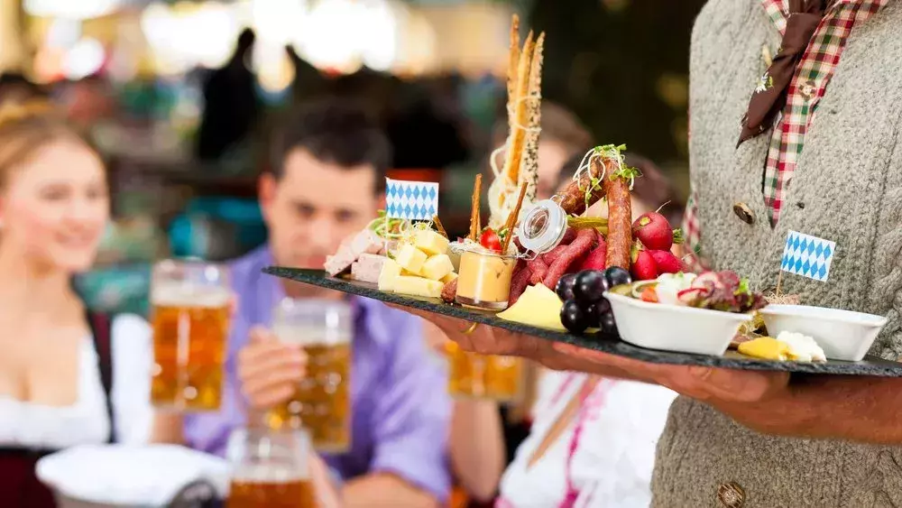 Achtung, Kalorienfalle! So geht gesunde Ernährung auf der Wiesn