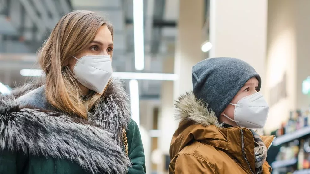 Krankheitswelle im Herbst: Brauche ich meine Maske wieder?