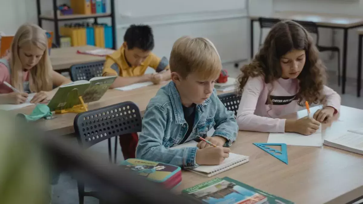 Kinder müssen die Schule besuchen dürfen