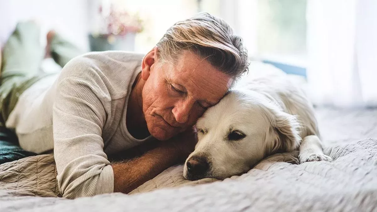 Mann mit Hund