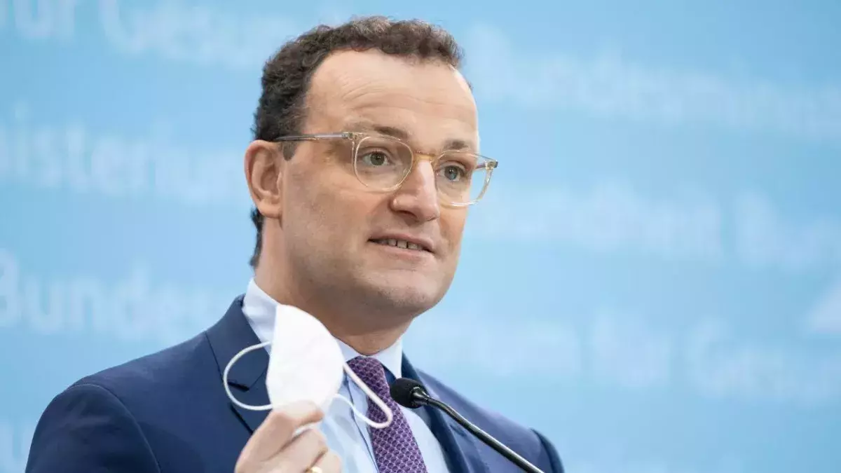 Spahn will es alleine hinkriegen