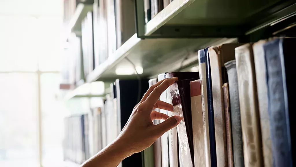 Unerträglicher Gestank in der Bibliothek wegen einer Durian