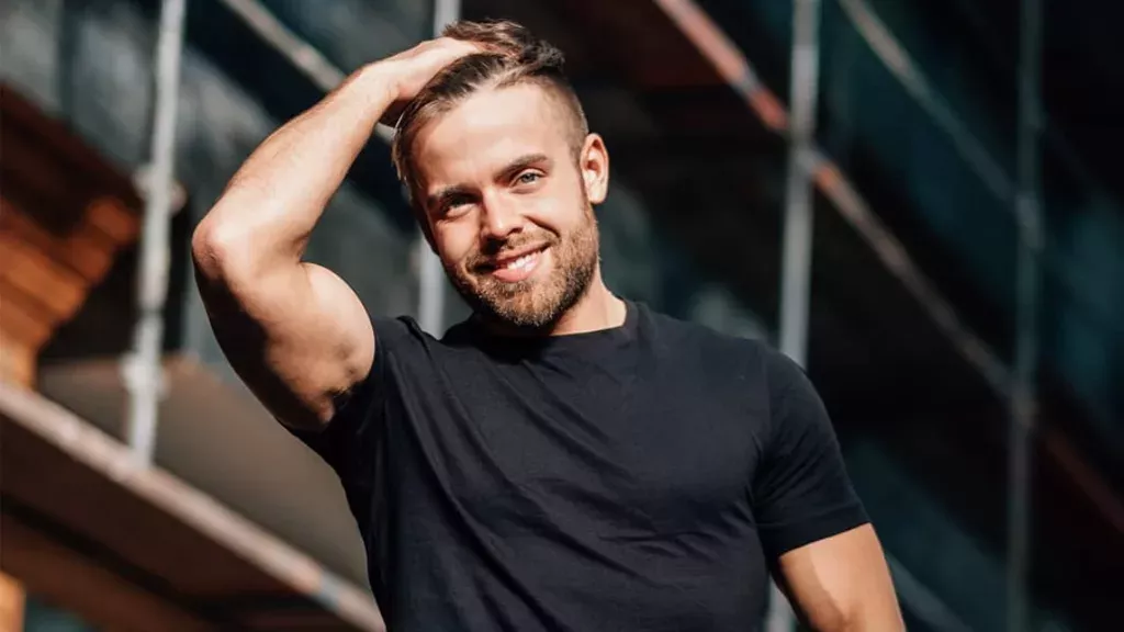 Andi aus "Bachelor in Paradise": Vor dem Start der Sendung war er übergewichtig!