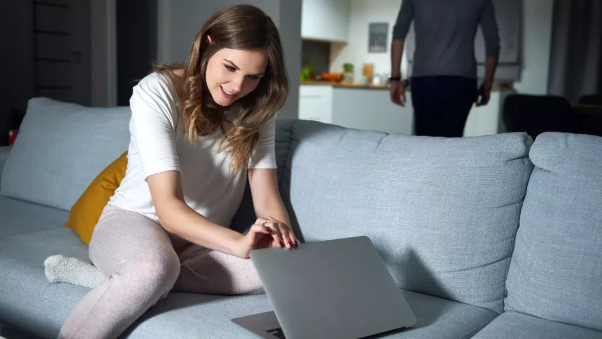 Heimliche Google-Suche von Frauen