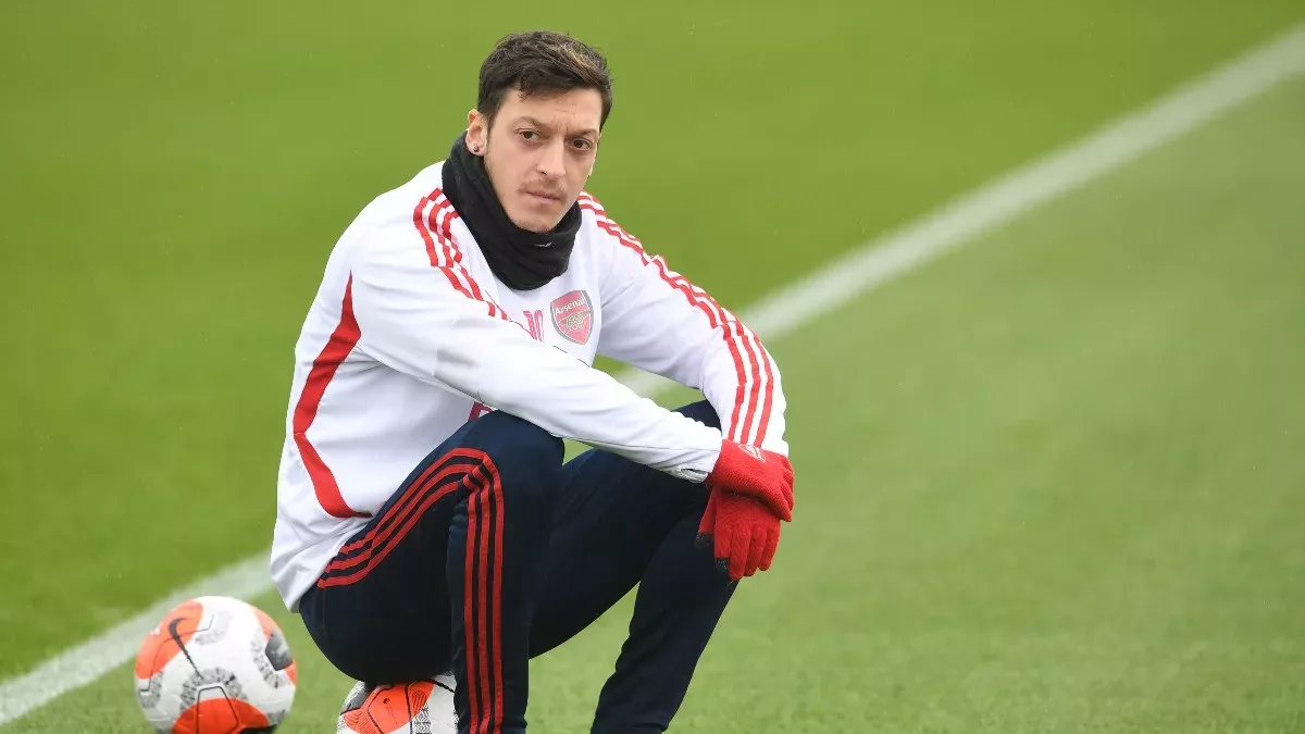 Mesut Özil will nicht auf Teile seines Gehalts verzichten
