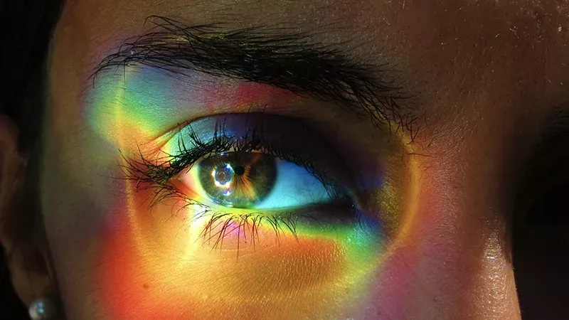 Auge hört nicht auf zu tränen