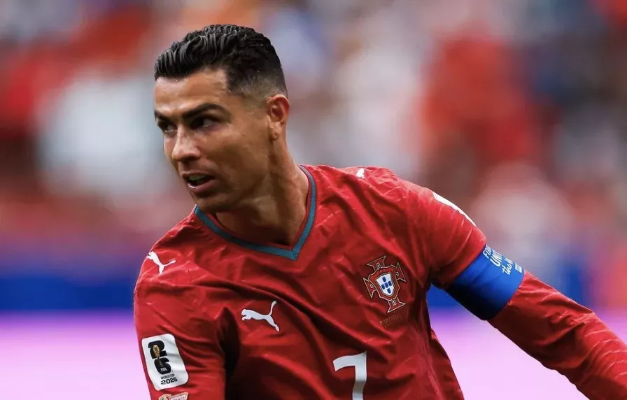 „My toys“: Cristiano Ronaldo zeigt seine Millionenautos in Europa