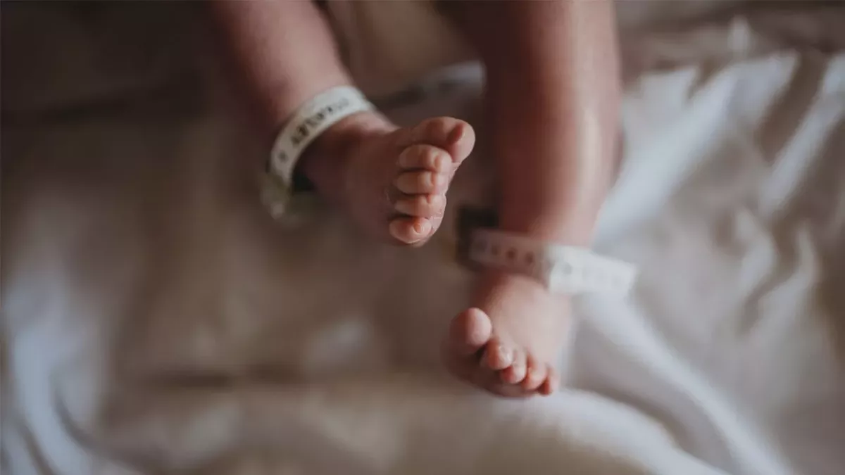 Langersehntes Baby kommt mit Hautkrankheit zur Welt