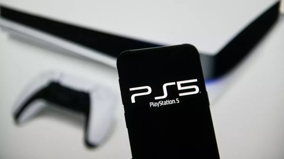Mann kauft 50 Playstation 5