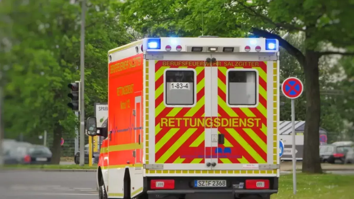 Rettungsdienst überlastet: Patient wartet drei Stunden auf den Krankenwagen