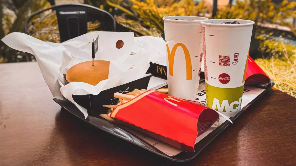 Schräge Vorlieben: Was manche McDonald's-Kunden mit ihrem Essen anstellen