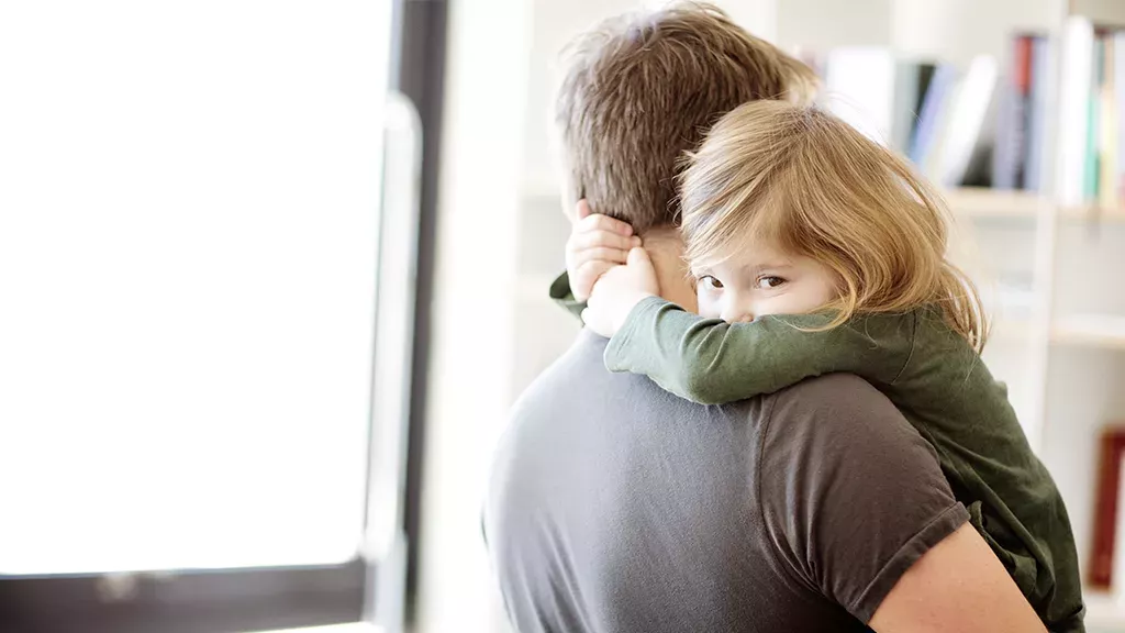 Vater hütet Geheimnis zu Namen seiner Tochter