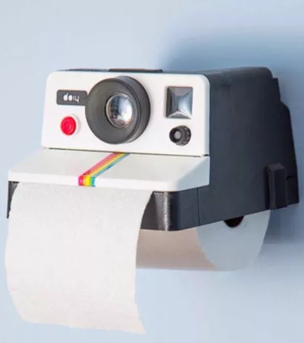 Klopapierhalterungen: Geniale Ideen, um euer Toilettenpapier aufzubewahren